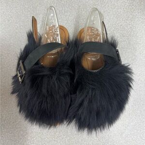 Kid’s Ugg Black Fur Shoes